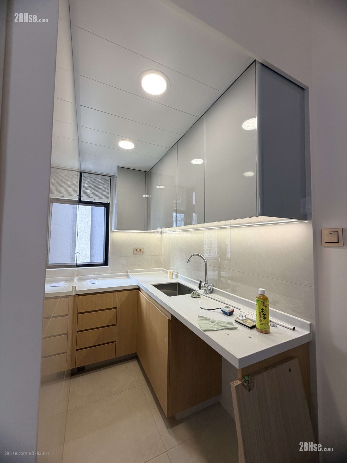 Kam Ho Mansion Rental 203 ft²