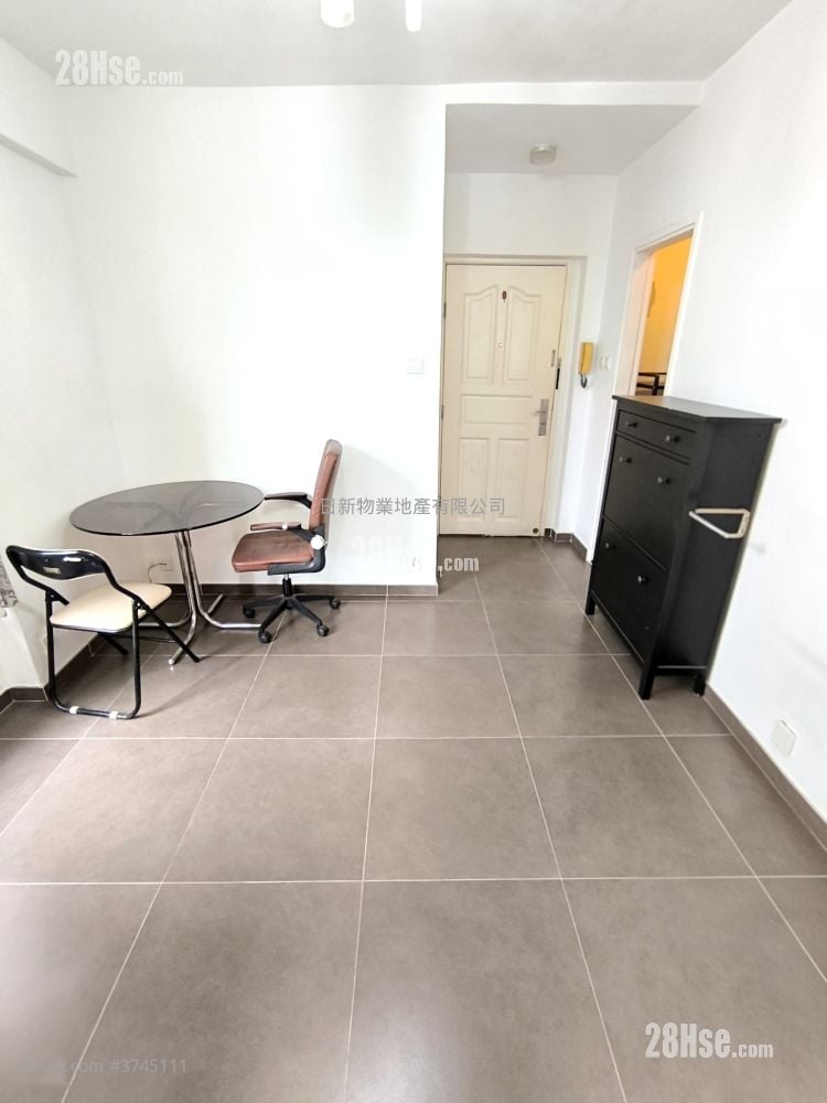 怡樂花園 租盤 2 房 , 1 浴室 335 平方呎