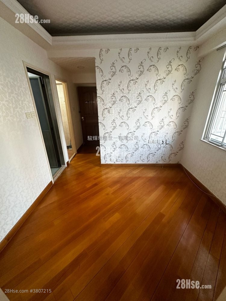 Foo Tat Building Rental 2 Bedrooms , 1 Bathroom 306 ft²