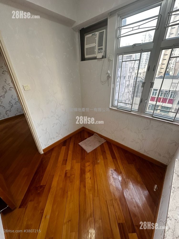 Foo Tat Building Rental 2 Bedrooms , 1 Bathroom 306 ft²