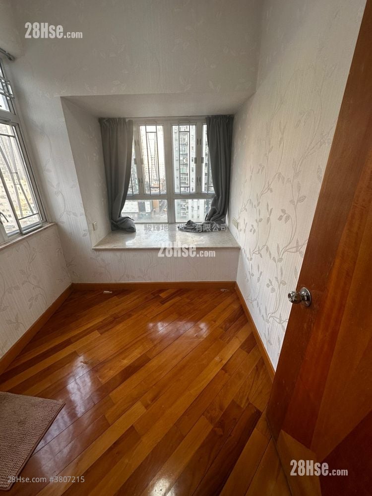 Foo Tat Building Rental 2 Bedrooms , 1 Bathroom 306 ft²