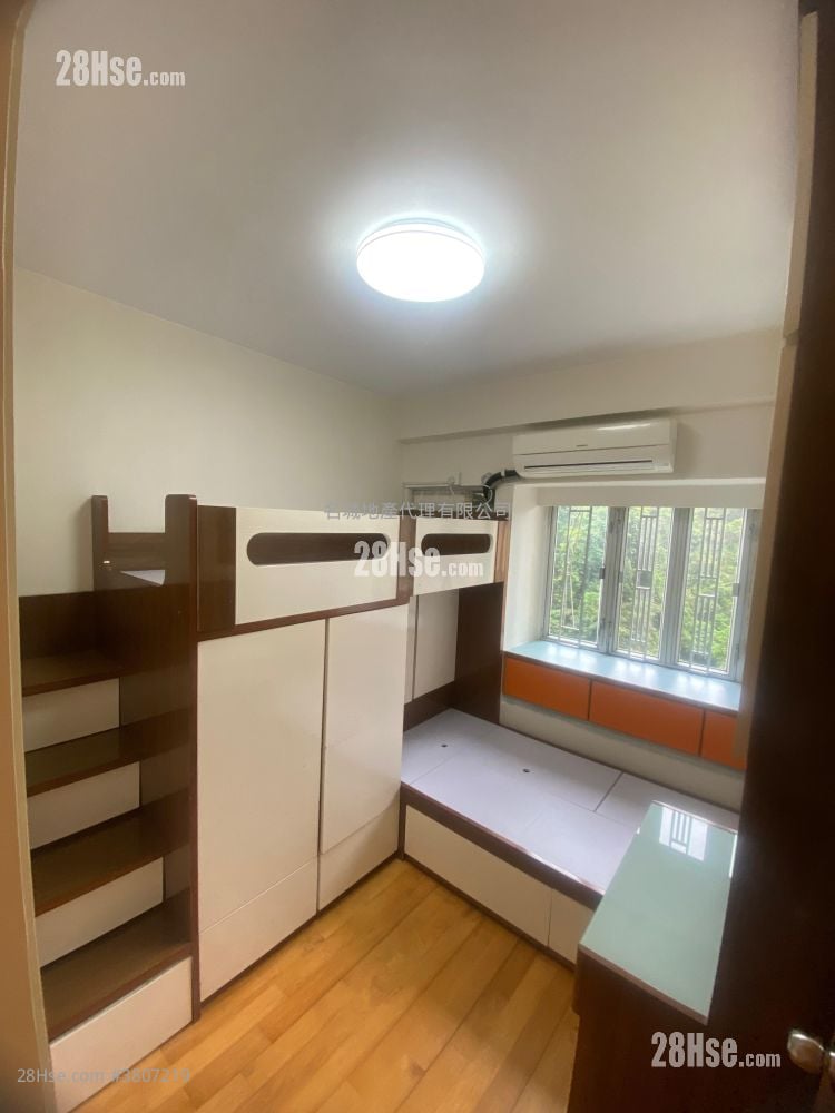 愉景花园 租盘 689 平方尺