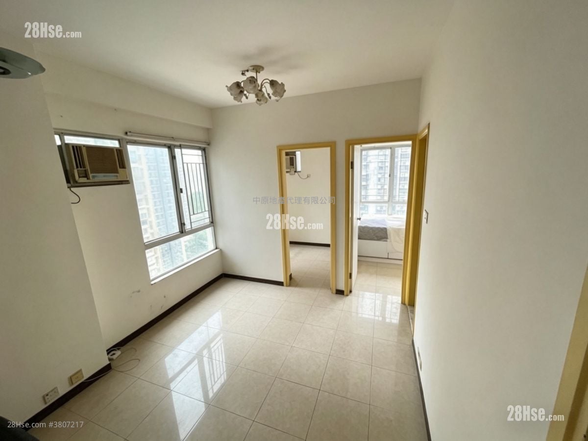Tuen Mun Town Plaza Sell 2 Bedrooms 325 ft²