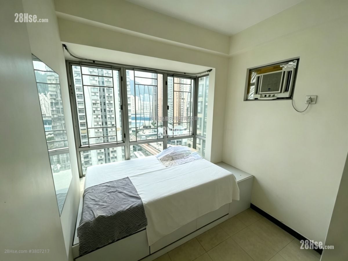 Tuen Mun Town Plaza Sell 2 Bedrooms 325 ft²