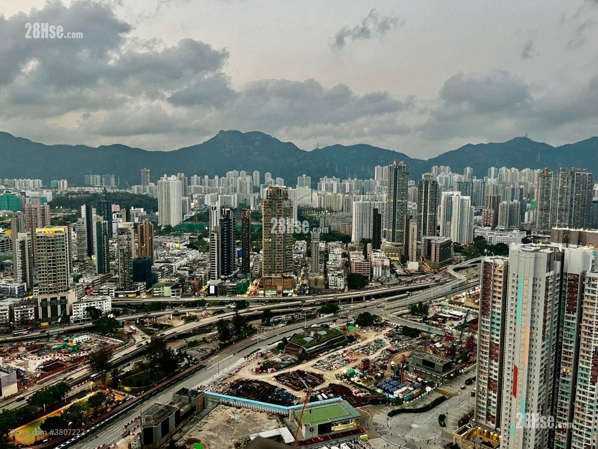 Sky Tower Sell 2 Bedrooms , 1 Bathroom 519 ft²