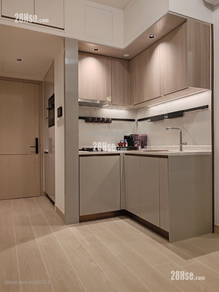 Gold Coast Bay Sell 1 Bedroom , 1 Bathroom 307 ft²