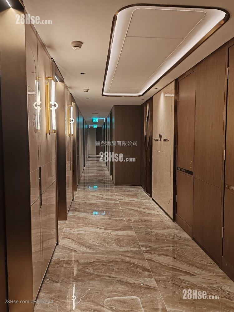 Gold Coast Bay Sell 1 Bedroom , 1 Bathroom 307 ft²