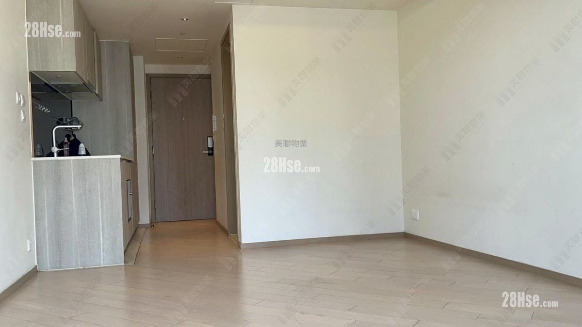 厅: 映御 售盘 开放式间隔 , 1 浴室 300 平方尺