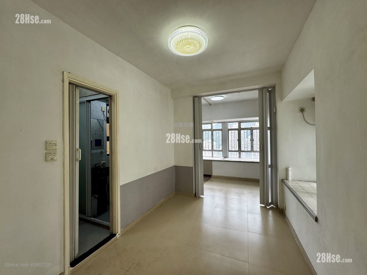 河畔花园 租盘 1 房 269 平方尺