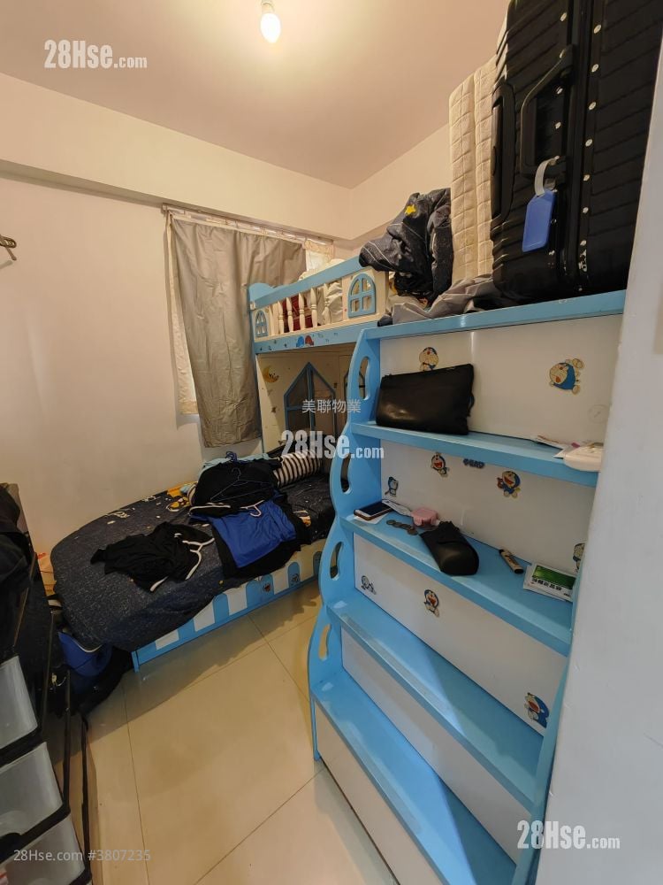 bedroom 1: Hong Lok Square Sell 2 Bedrooms , 1 Bathroom 396 ft²