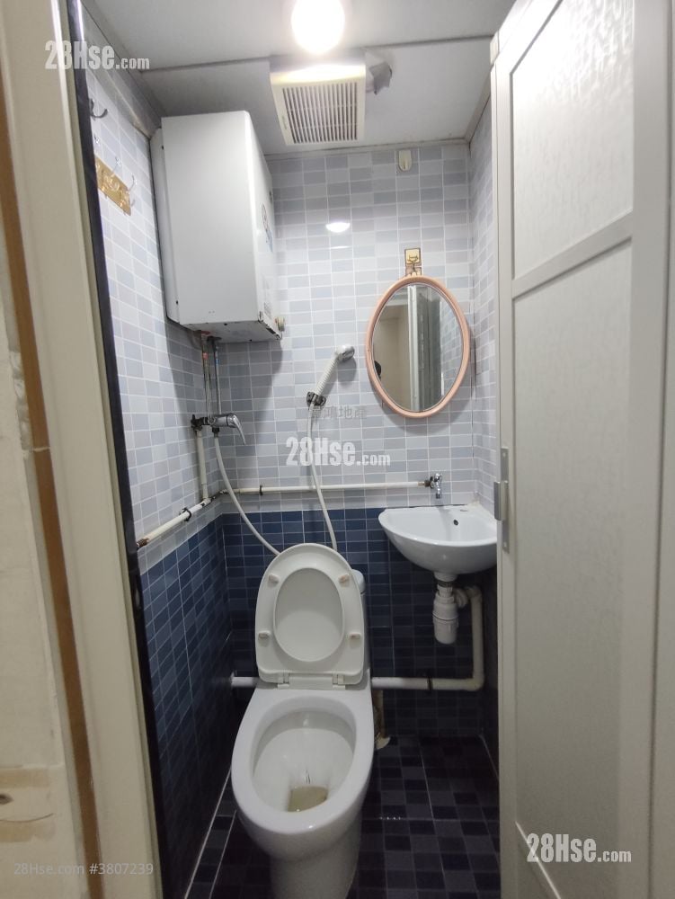 文華樓 租盤 2 房 , 1 浴室 300 平方呎