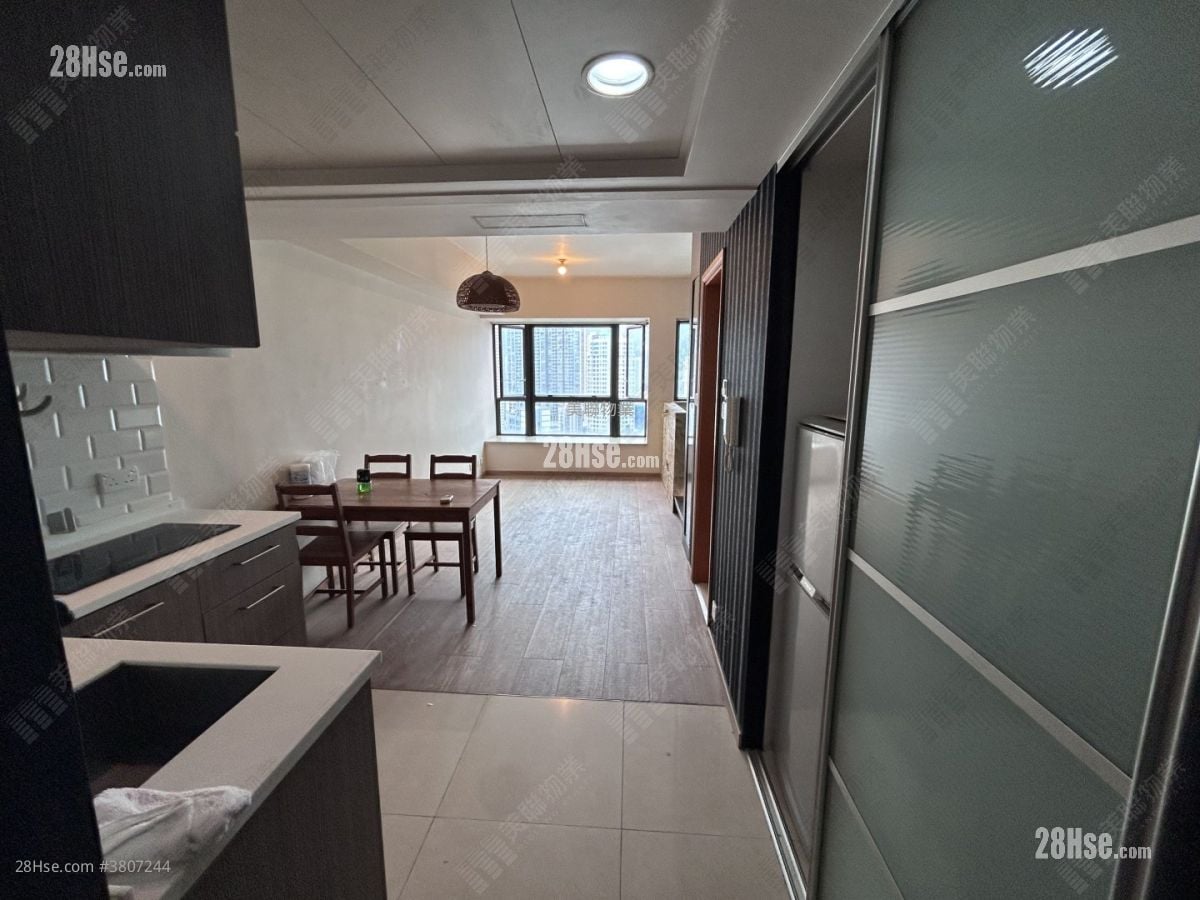 爵悦庭 售盘 1 房 384 平方尺