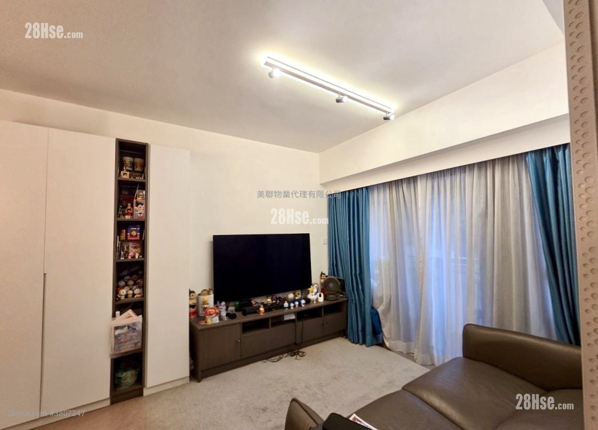 The Regent Sell 3 Bedrooms , 3 Bathrooms 744 ft²