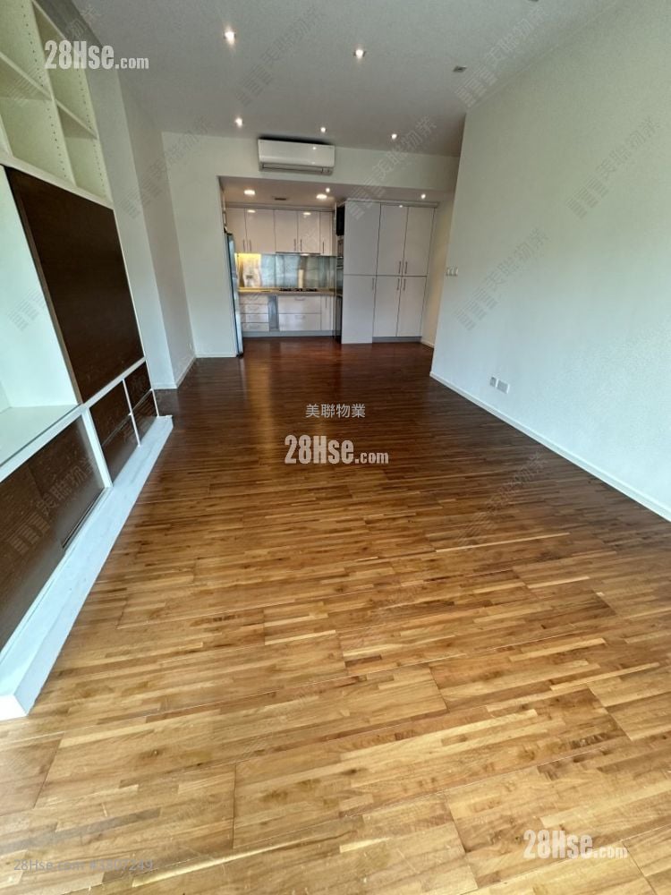 The Waterfront Sell 3 Bedrooms 930 ft²