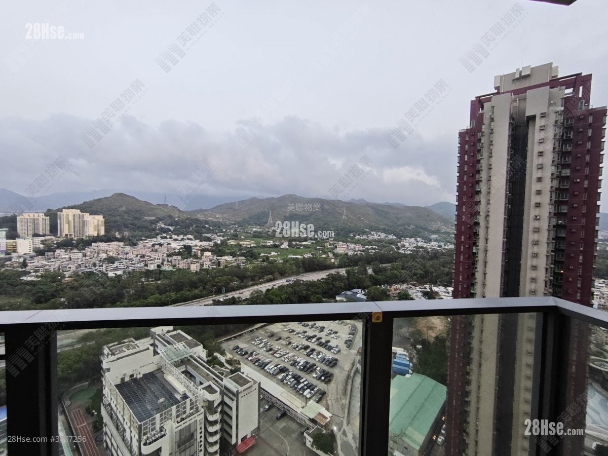 Yoho Midtown Rental 948 ft²