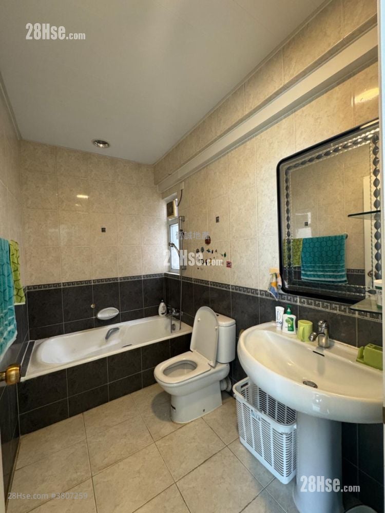 青丽湾别墅 售盘 4 房 , 3 浴室 1,371 平方尺