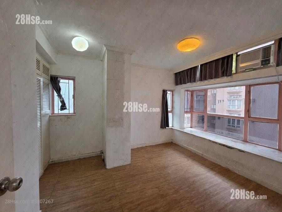 香港黄金海岸 售盘 3 房 685 平方尺