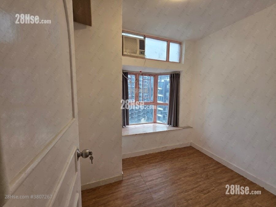 香港黄金海岸 售盘 3 房 685 平方尺