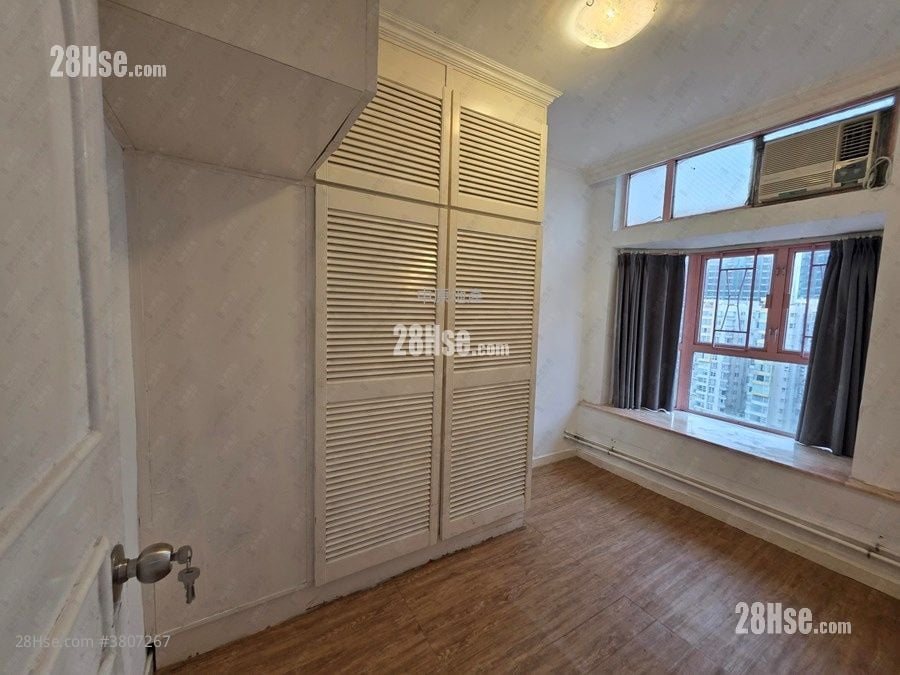 香港黄金海岸 售盘 3 房 685 平方尺