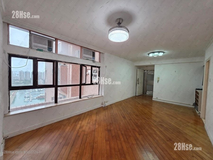 香港黄金海岸 售盘 3 房 685 平方尺