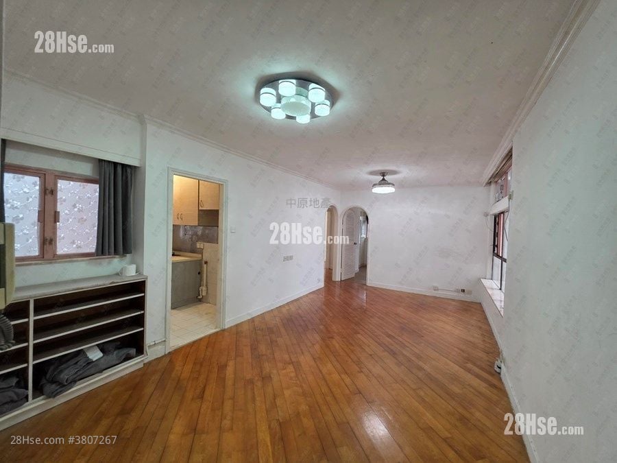 香港黄金海岸 售盘 3 房 685 平方尺