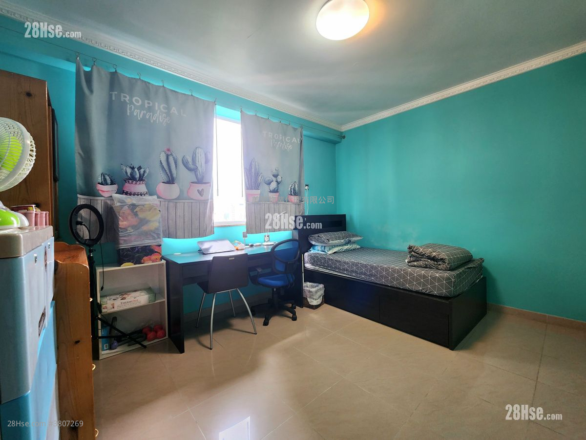 睡房 1: 嘉丽园 售盘 3 房 , 2 浴室 1,227 平方尺