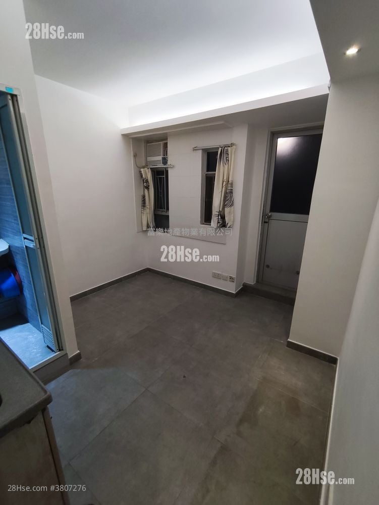 Apartment Rental 1 Bedroom , 1 Bathroom 110 ft²