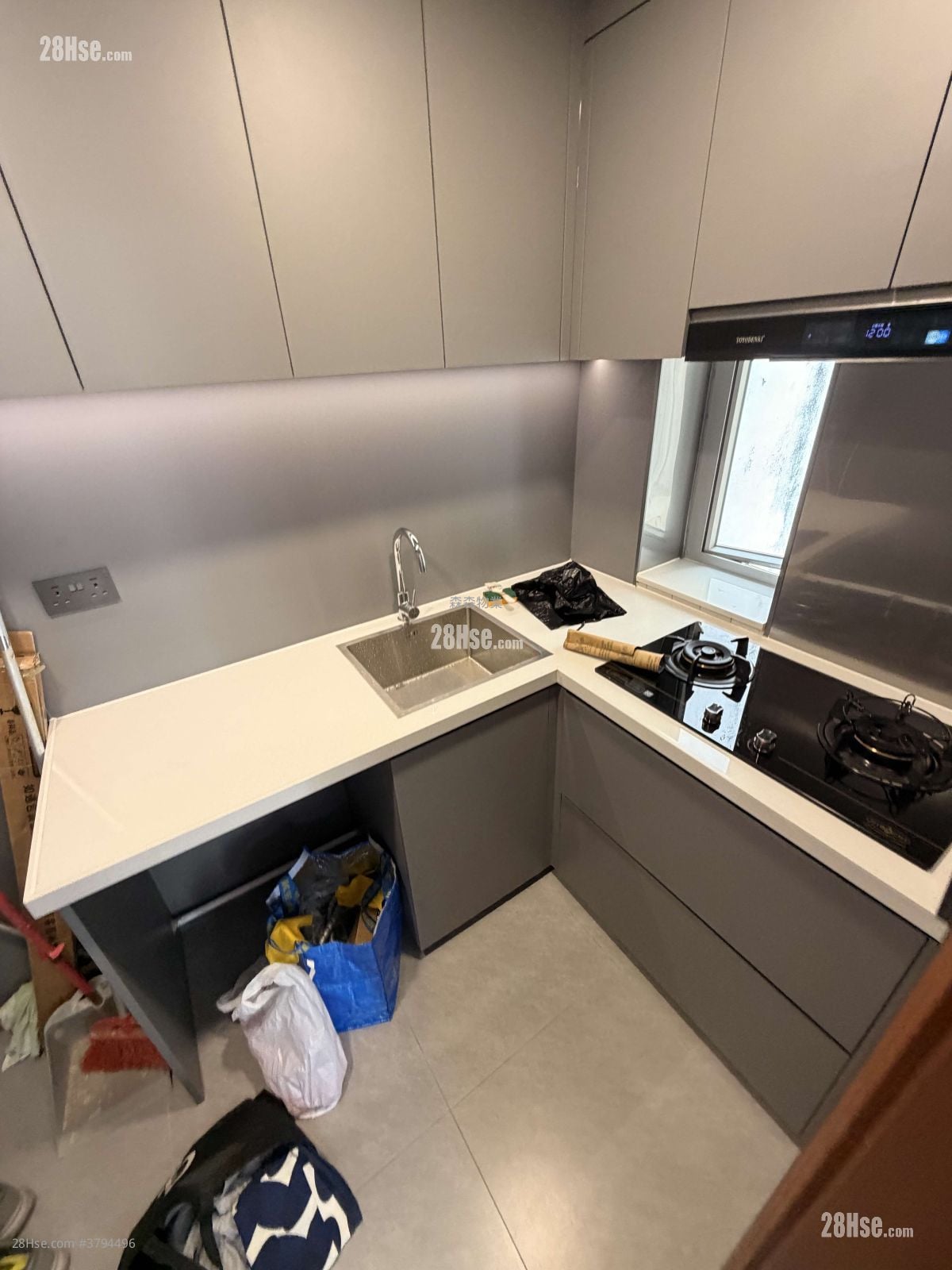 Nan Fung Sun Chuen Rental 2 Bedrooms , 1 Bathroom 391 ft²