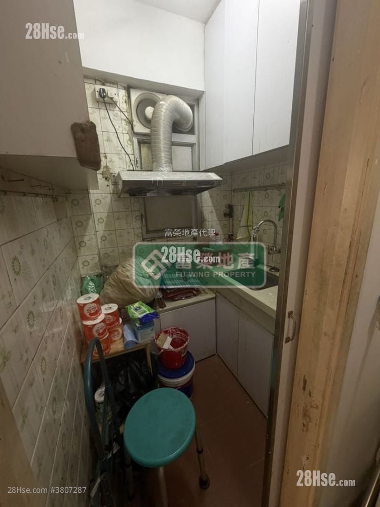 楓華樓 售盤 2 房 , 1 浴室 397 平方呎