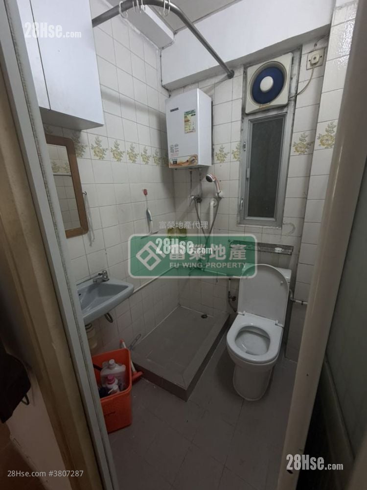 楓華樓 售盤 2 房 , 1 浴室 397 平方呎