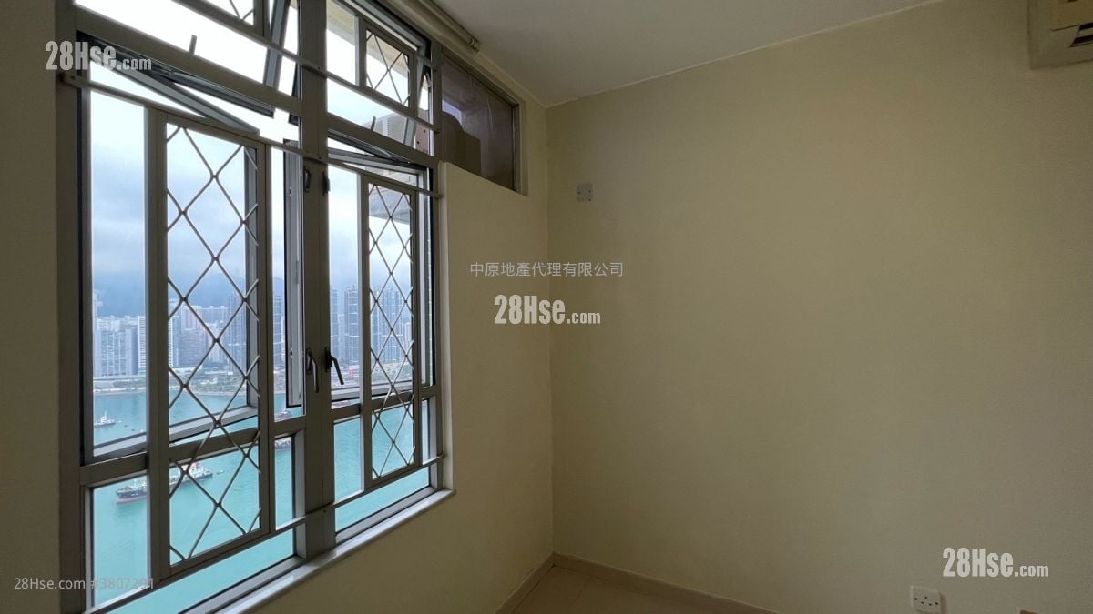 Ching Wang Court Sell 2 Bedrooms 506 ft²