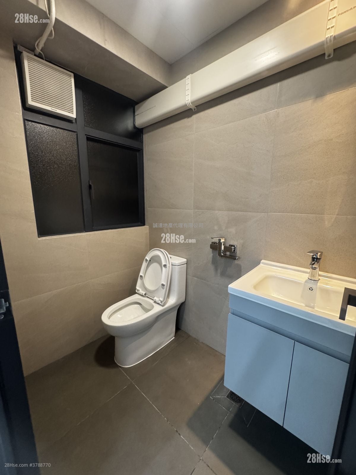 Howard Factory Building Rental 1 Toilet