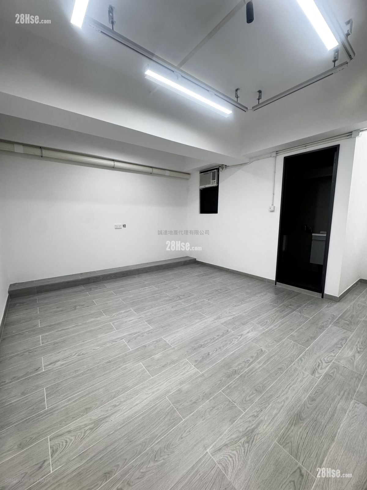 Howard Factory Building Rental 1 Toilet