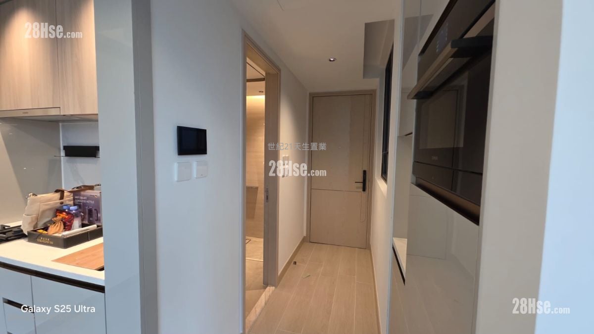 Gold Coast Bay Sell Studio , 1 Bathroom 306 ft²