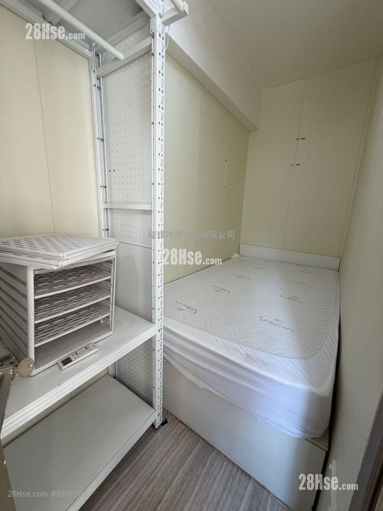 兆豐大廈 售盤 2 房 , 1 浴室 249 平方呎