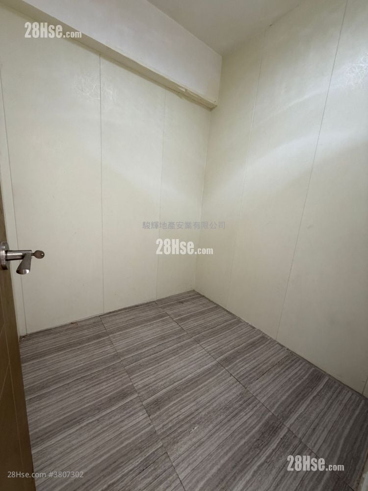 兆豐大廈 售盤 2 房 , 1 浴室 249 平方呎