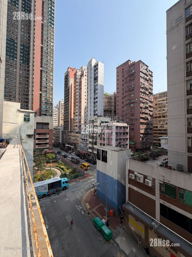 兆豐大廈 售盤 2 房 , 1 浴室 249 平方呎