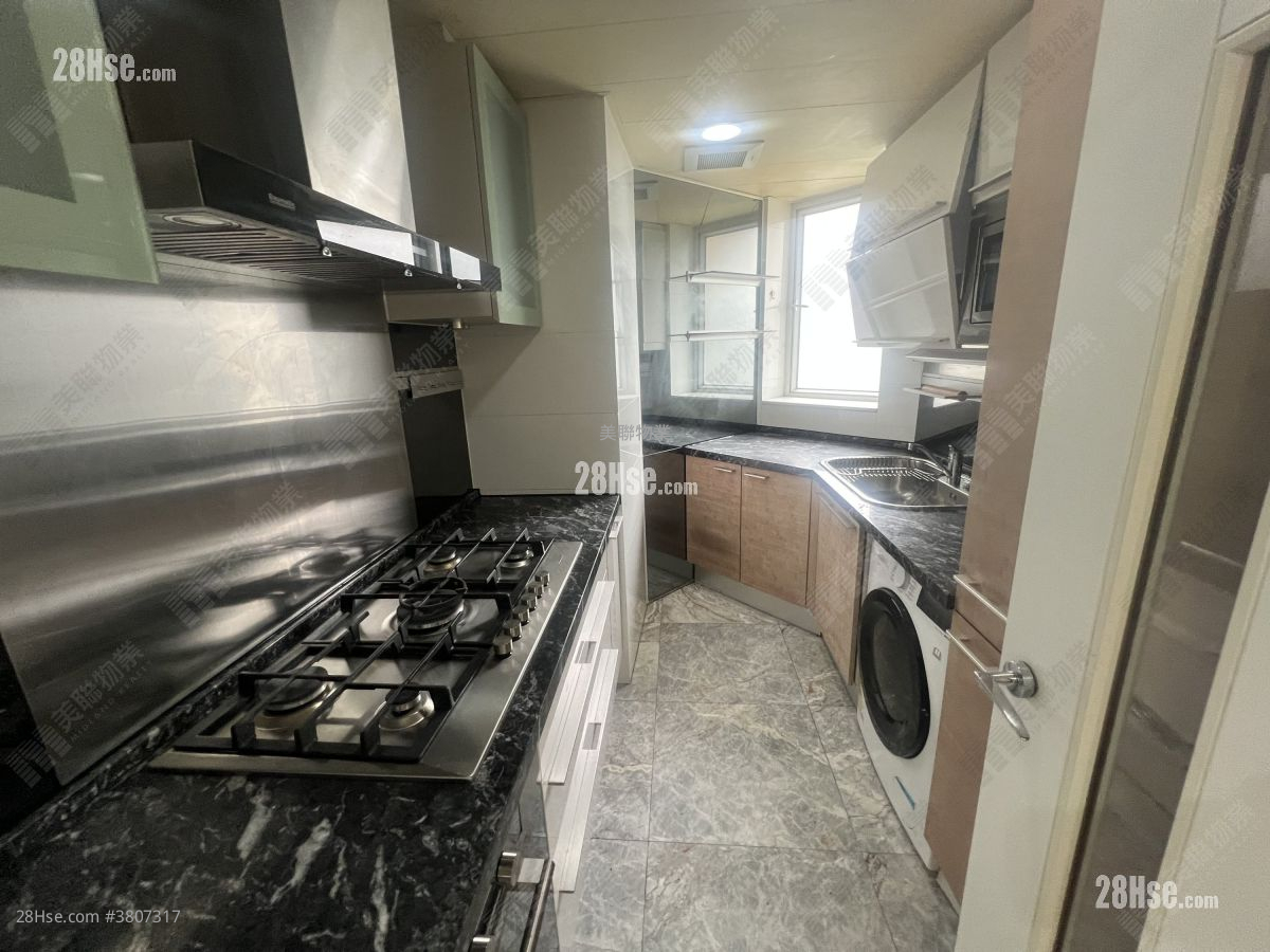 名城 售盘 4 房 , 2 浴室 961 平方尺