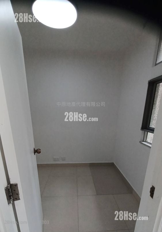 青泰苑 售盘 2 房 , 1 浴室 401 平方尺