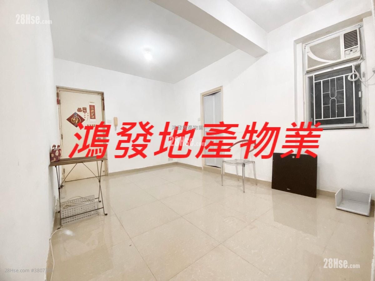 Ample Building Sell 2 Bedrooms 410 ft²