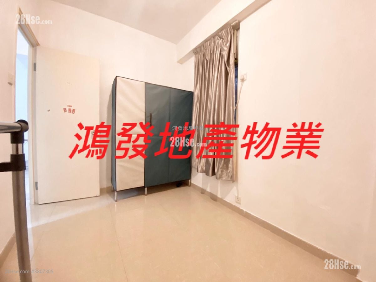 Ample Building Sell 2 Bedrooms 410 ft²