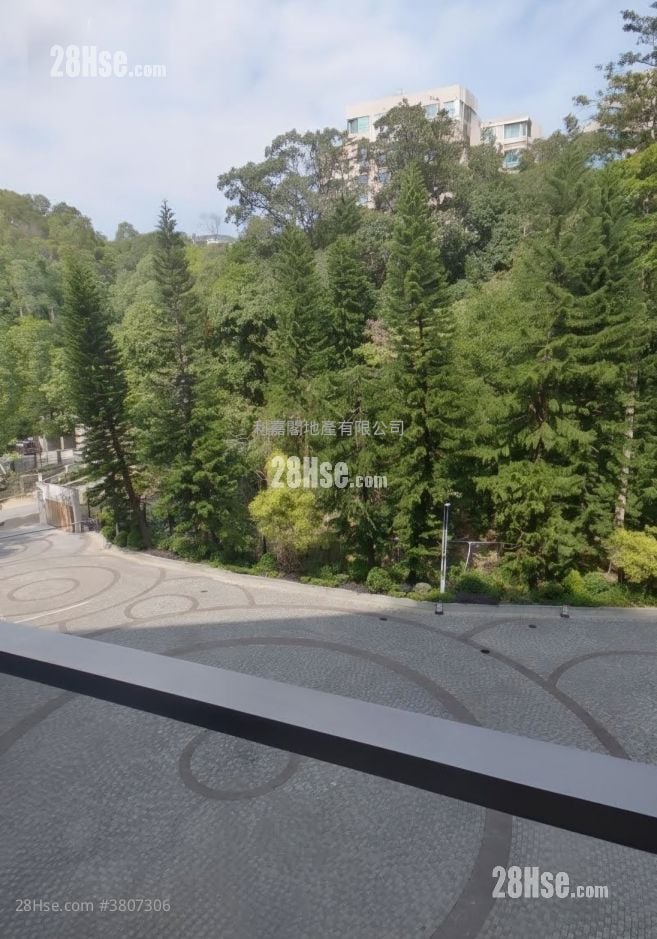 Peak One Sell 2 Bedrooms , 1 Bathroom 536 ft²