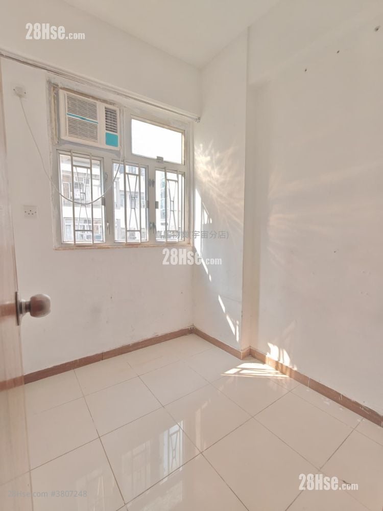 安寧大廈 租盤 2 房 , 1 浴室 246 平方呎