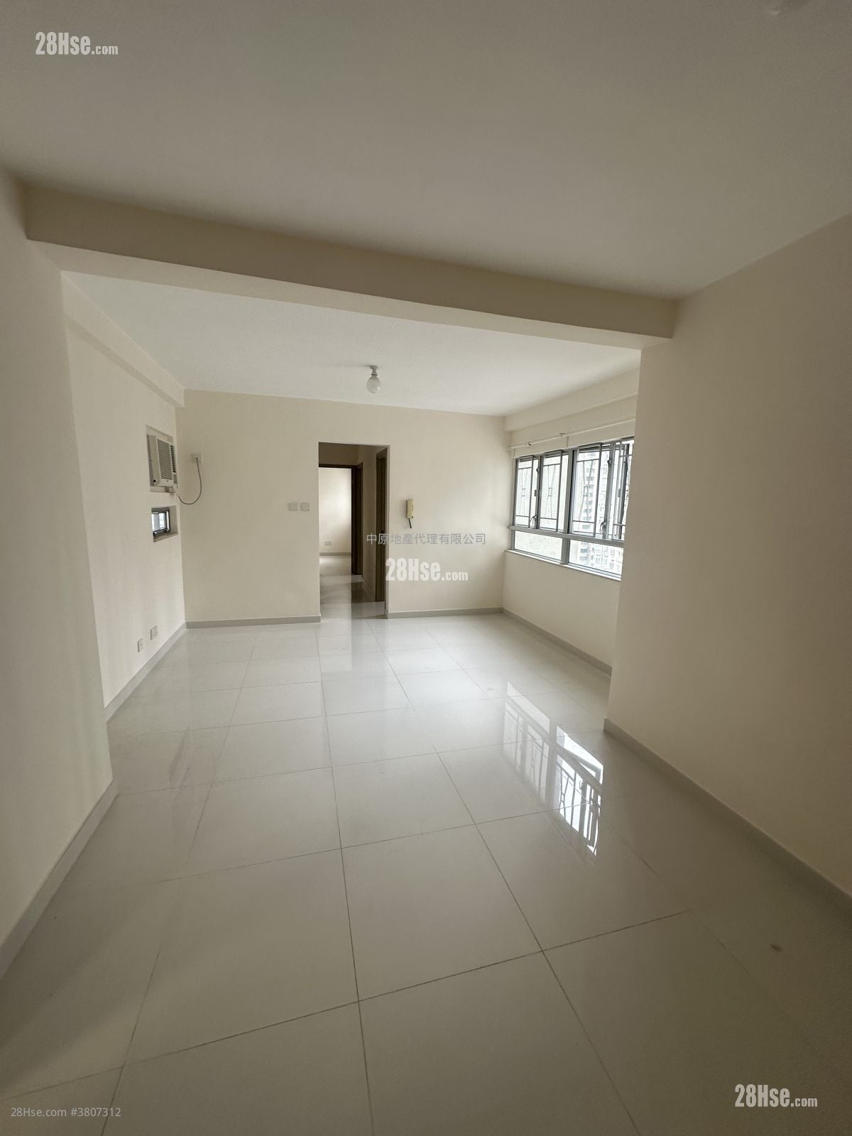 Serene Garden Sell 3 Bedrooms , 1 Bathroom 590 ft²