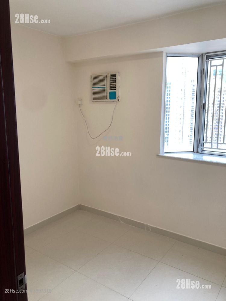 Full Wealth Gardens Sell 2 Bedrooms , 1 Bathroom 446 ft²