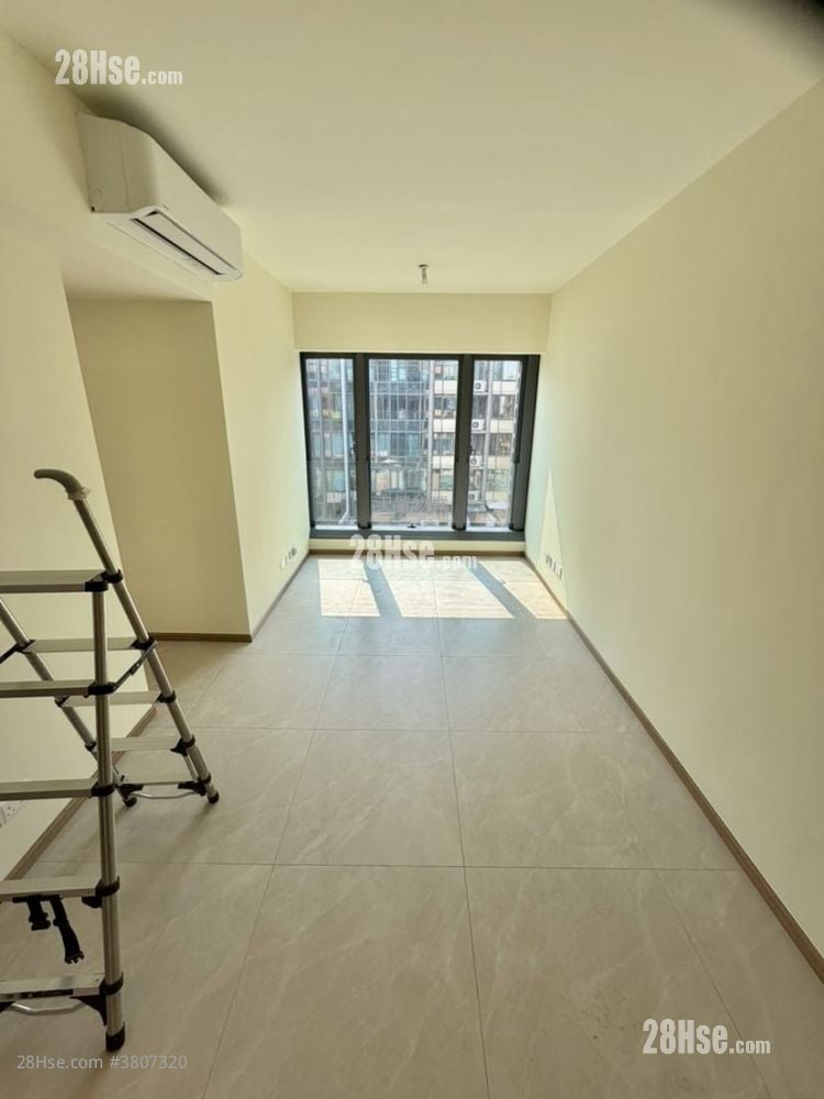 #LYOS 租盘 2 房 , 1 浴室 460 平方尺