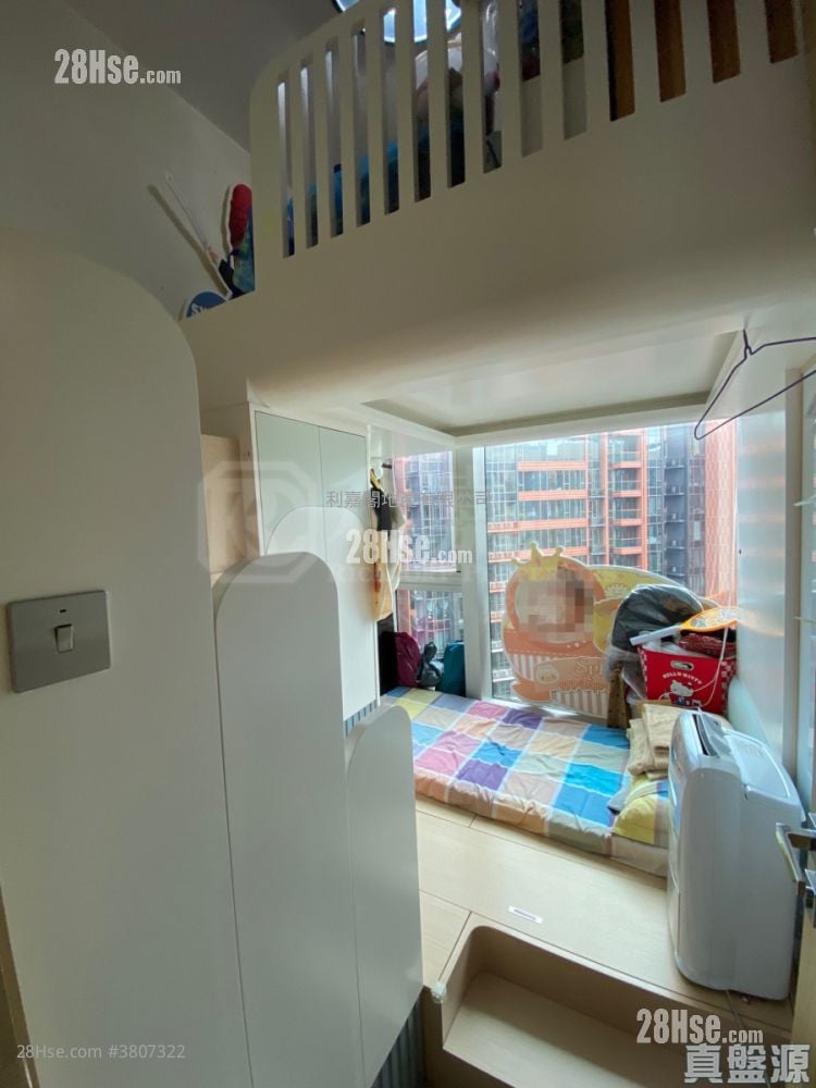 逸珑湾8 售盘 3 房 , 2 浴室 677 平方尺