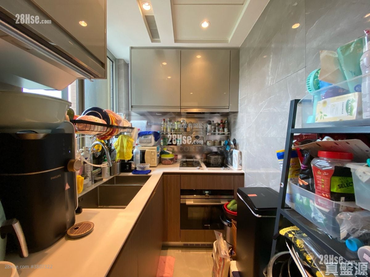 逸珑湾8 售盘 3 房 , 2 浴室 677 平方尺