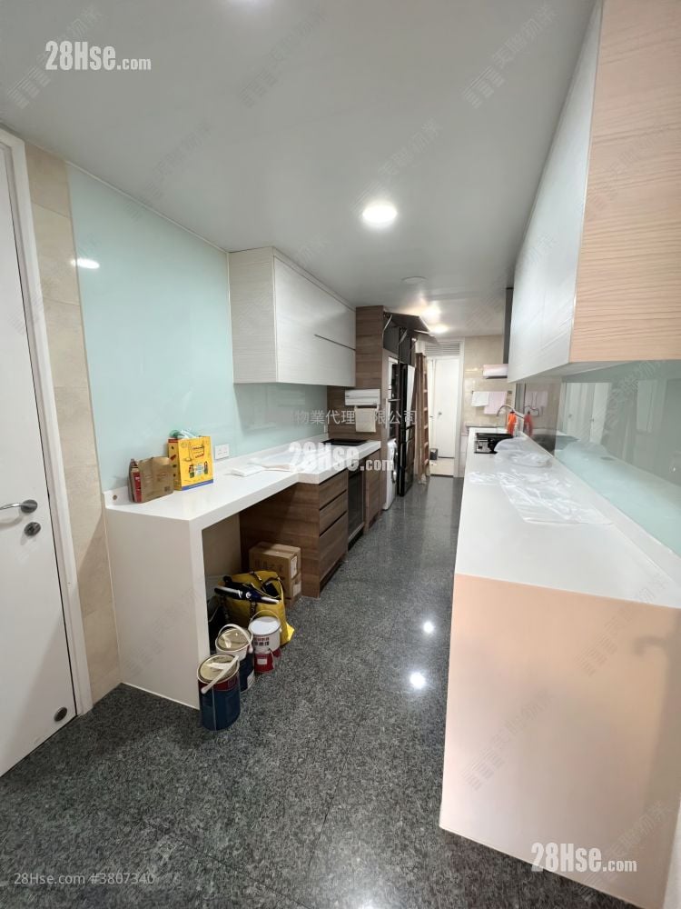 One Beacon Hill Rental 4 Bedrooms , 3 Bathrooms 1,490 ft²