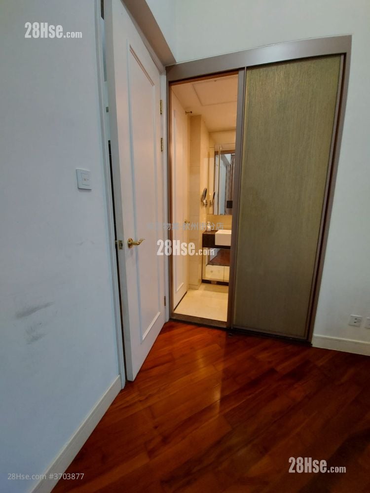 Maison Rose Sell 1 Bedroom , 1 Bathroom 272 ft²